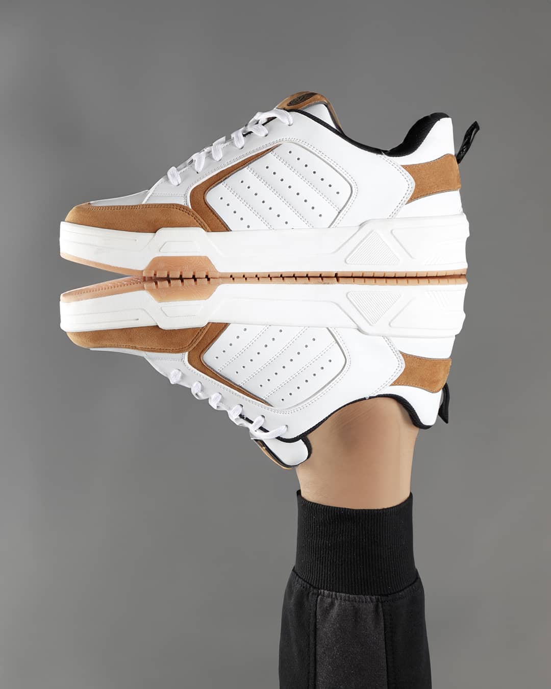 Manhattan Low-Top Sneakers