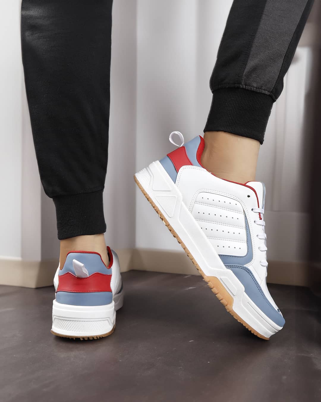 Manhattan Low-Top Sneakers