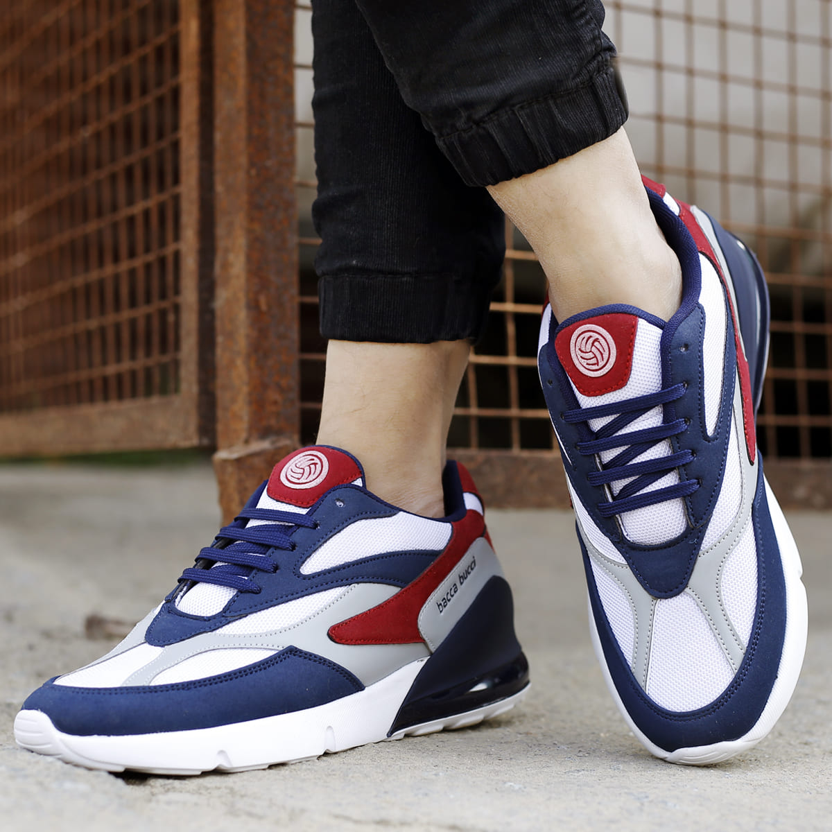 Urban Retro Series 2.0 Low-Top Sneaker