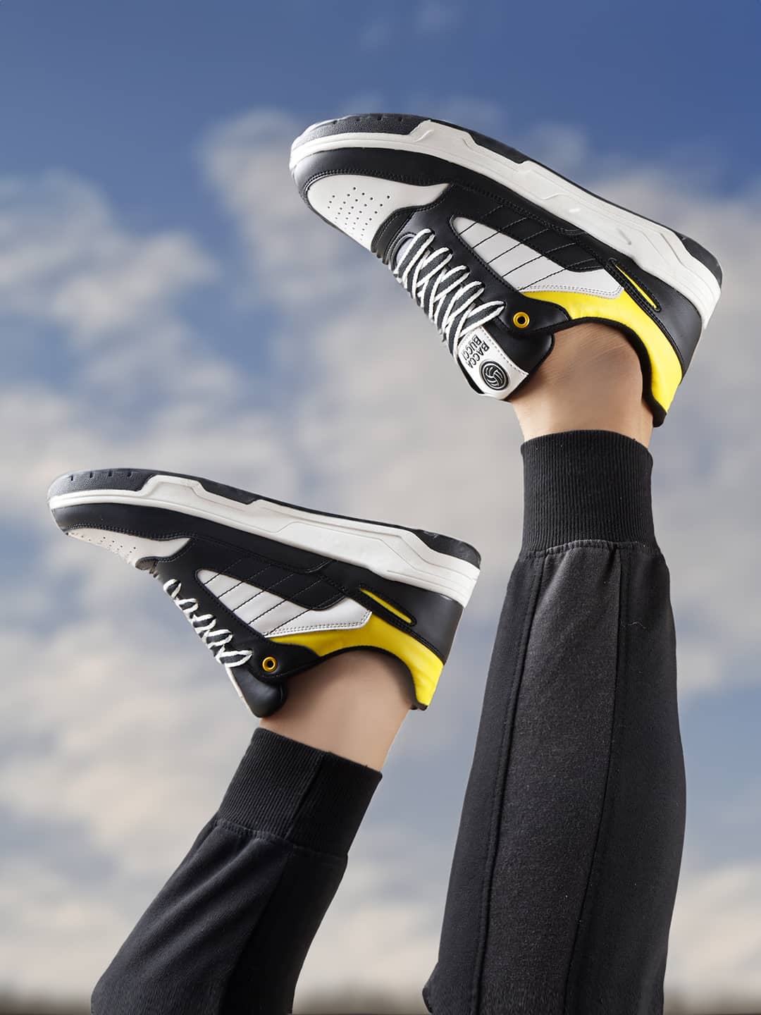 Downtown Dynamo LOW-TOP SNEAKERS